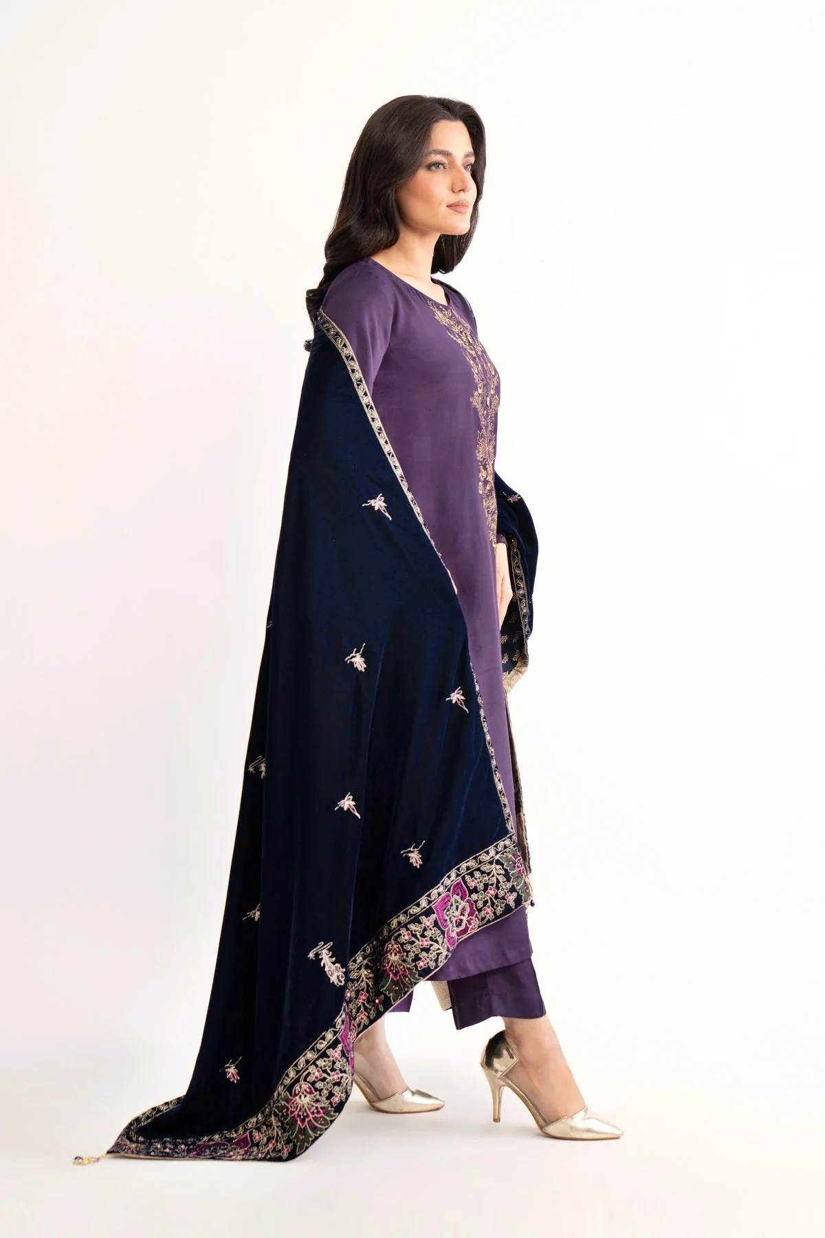 1 Piece Blue Embroidered Shawl (AV0036) - Image 3