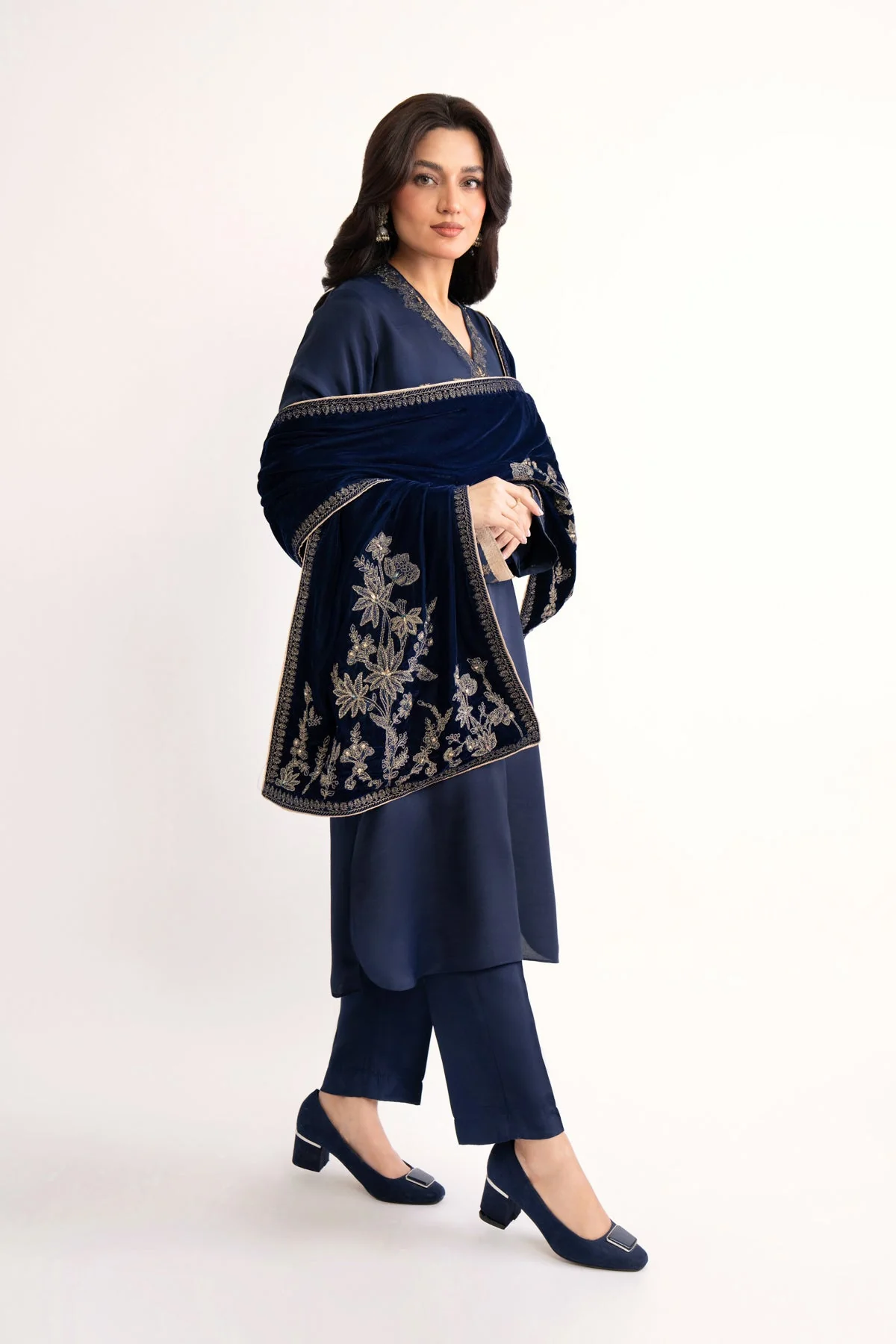 1 Piece Blue Embroidered Stole (AV0037) - Image 5