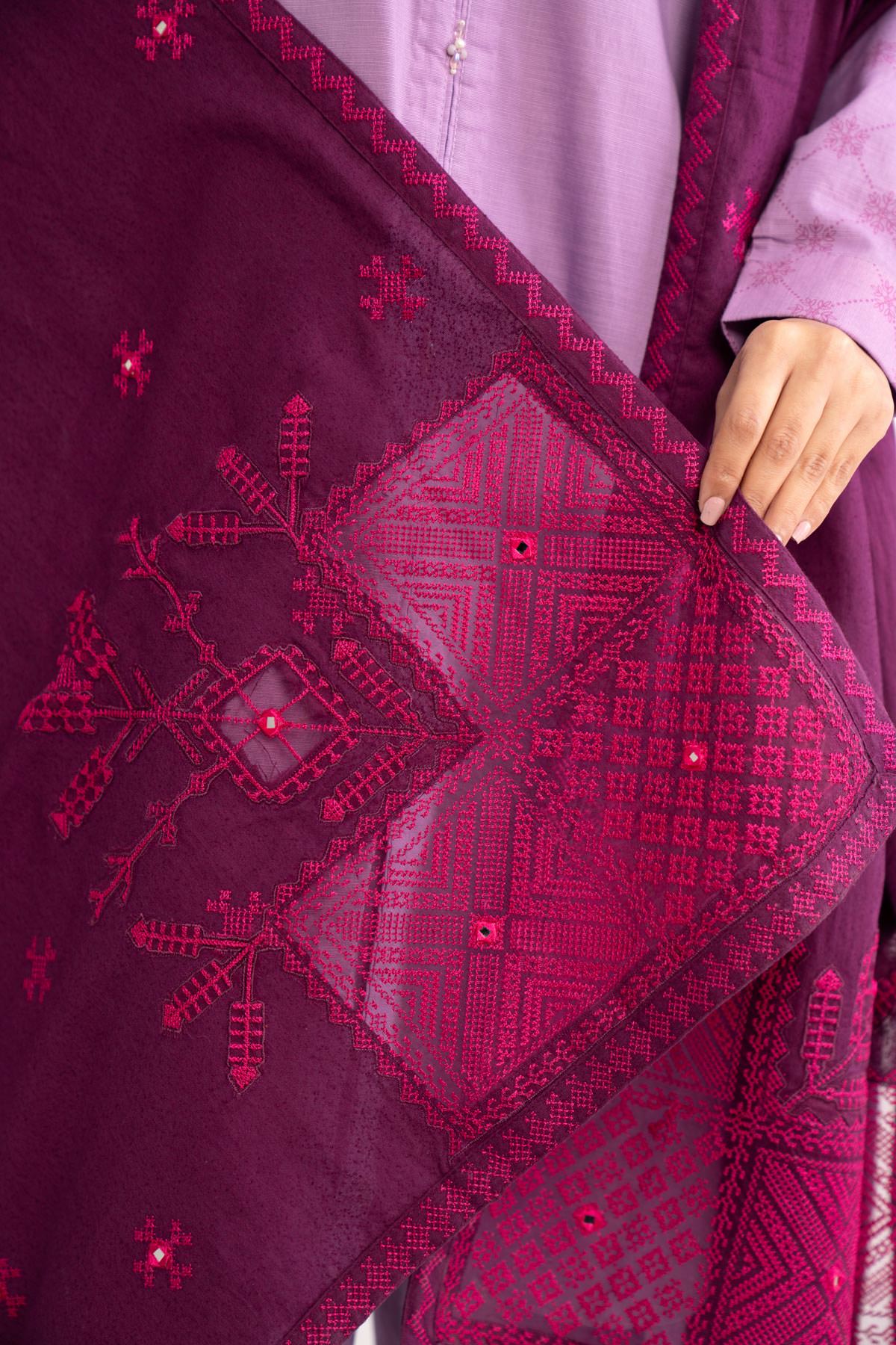 1 Piece Purple Embroidered Shawl (BS0041) - Image 6