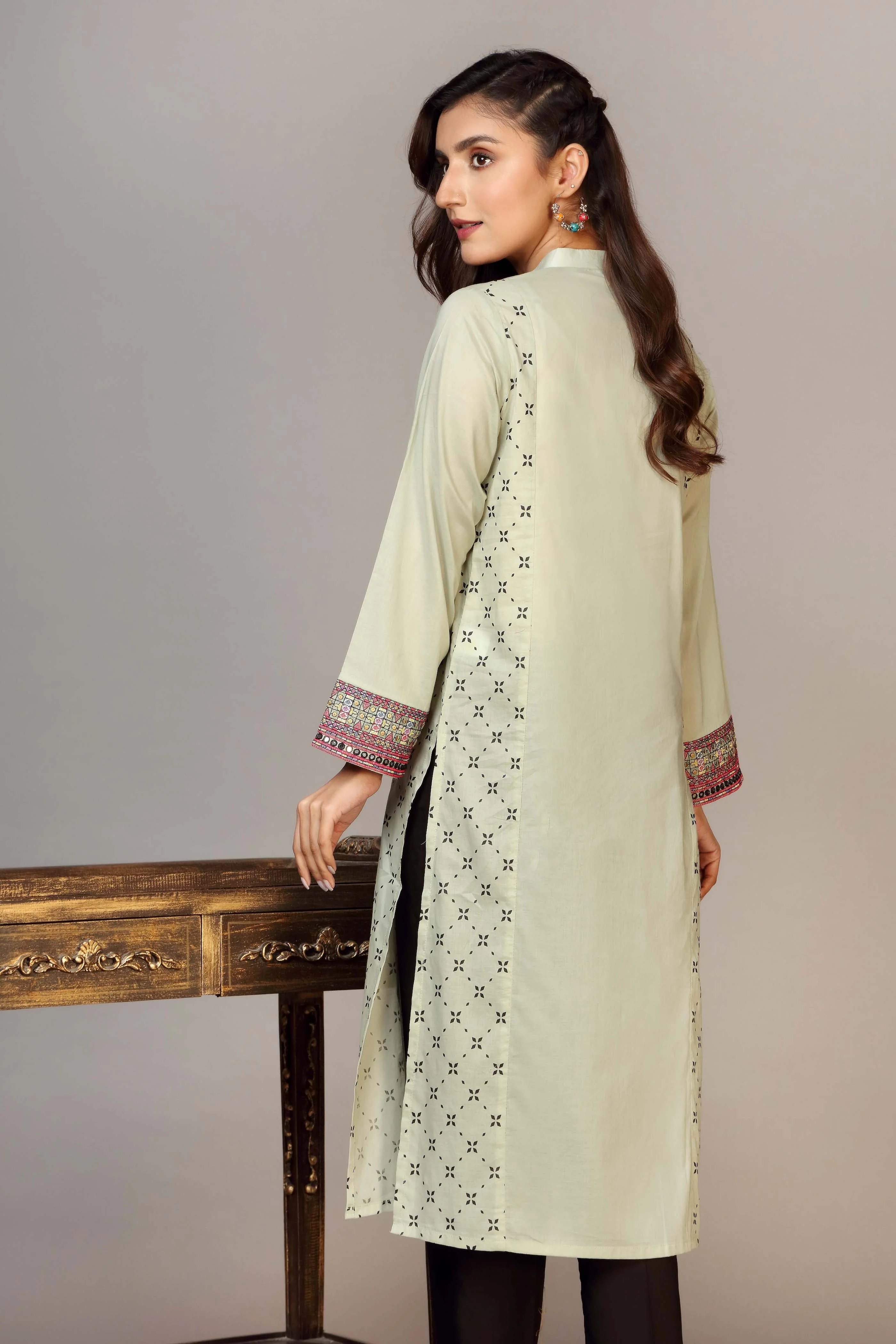 MINTY (HB0938) - Image 3