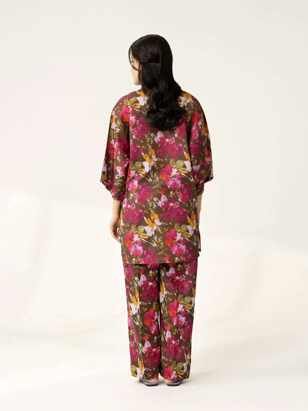 2 Piece Printed Lawn Printed Suit (PD1329) - Image 3